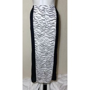 🌟LAST CHANCE 🌟 Kensie NWOT Black and White Skirt